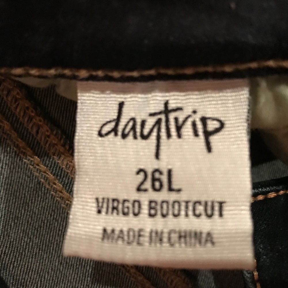 Daytrip Virgo Jeans Size 26L - Picture 3 of 5